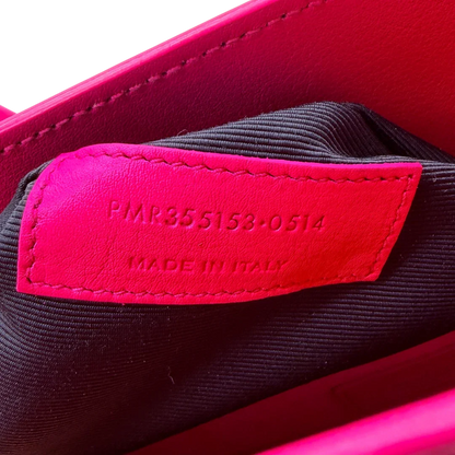 https://cdn.shopify.com/s/files/1/0564/9376/8855/files/Saint_Laurent_Handtasche_Sac_de_Jour_medium_aus_Leder_pink_vintage_YSL7116.webp?v=1779895630