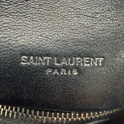 https://cdn.shopify.com/s/files/1/0564/9376/8855/files/Saint_Laurent_Loulou_Medium_Handtasche_Umhangetasche_Leder_schwarz_vintage_YSL4011.webp?v=1775066186