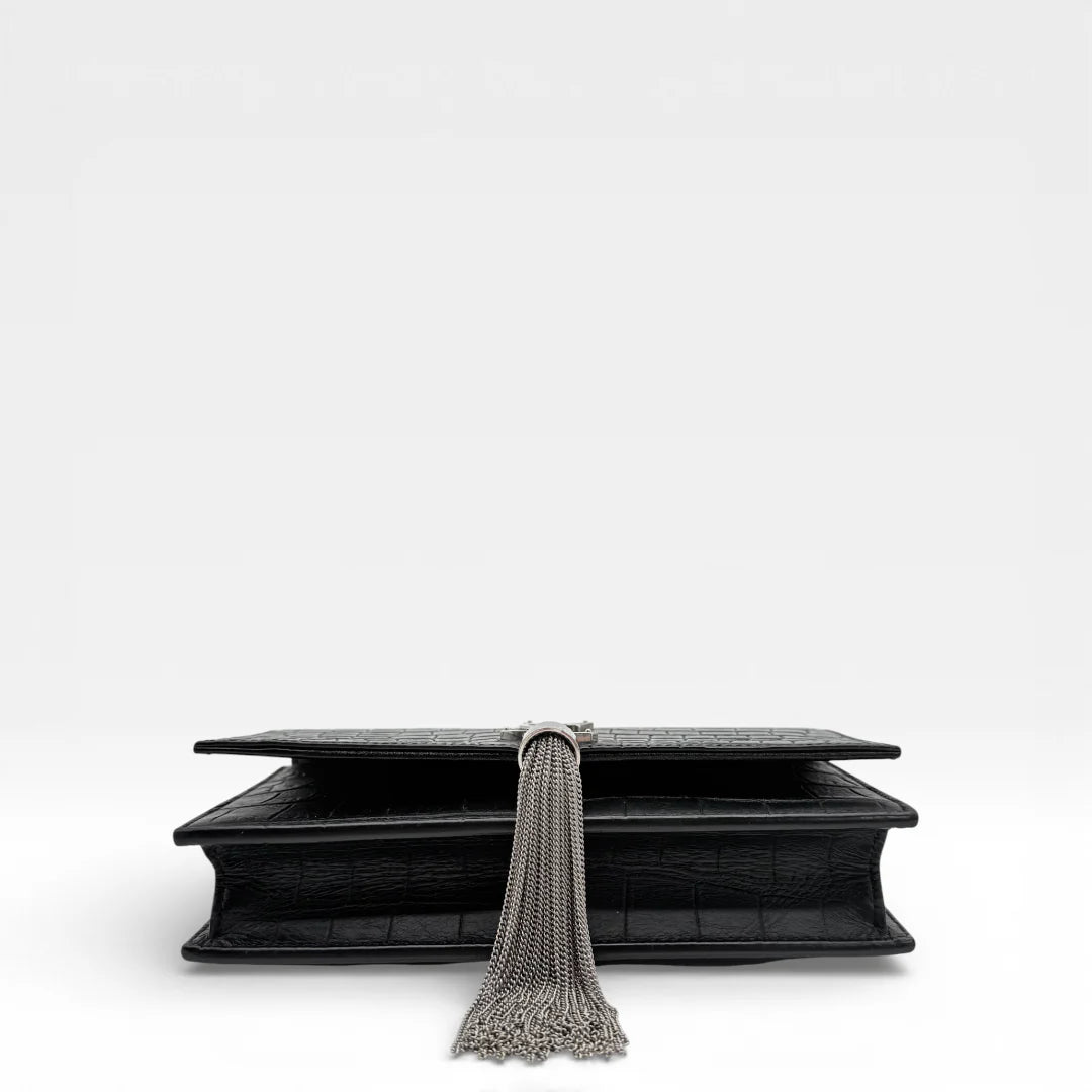 https://cdn.shopify.com/s/files/1/0564/9376/8855/files/Saint_Laurent_Umhaengetasche_Kate_Tassel_Small_Croco_schwarz_vintage_8944.webp?v=1769160154