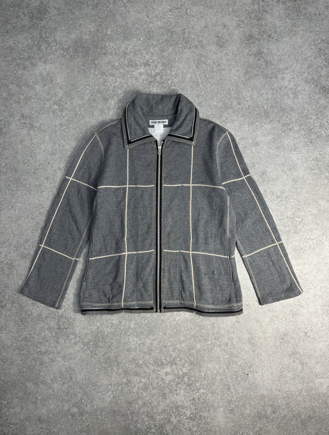 A/W 2005 Issey Miyake Body Molding Details Zip-Up Jacket