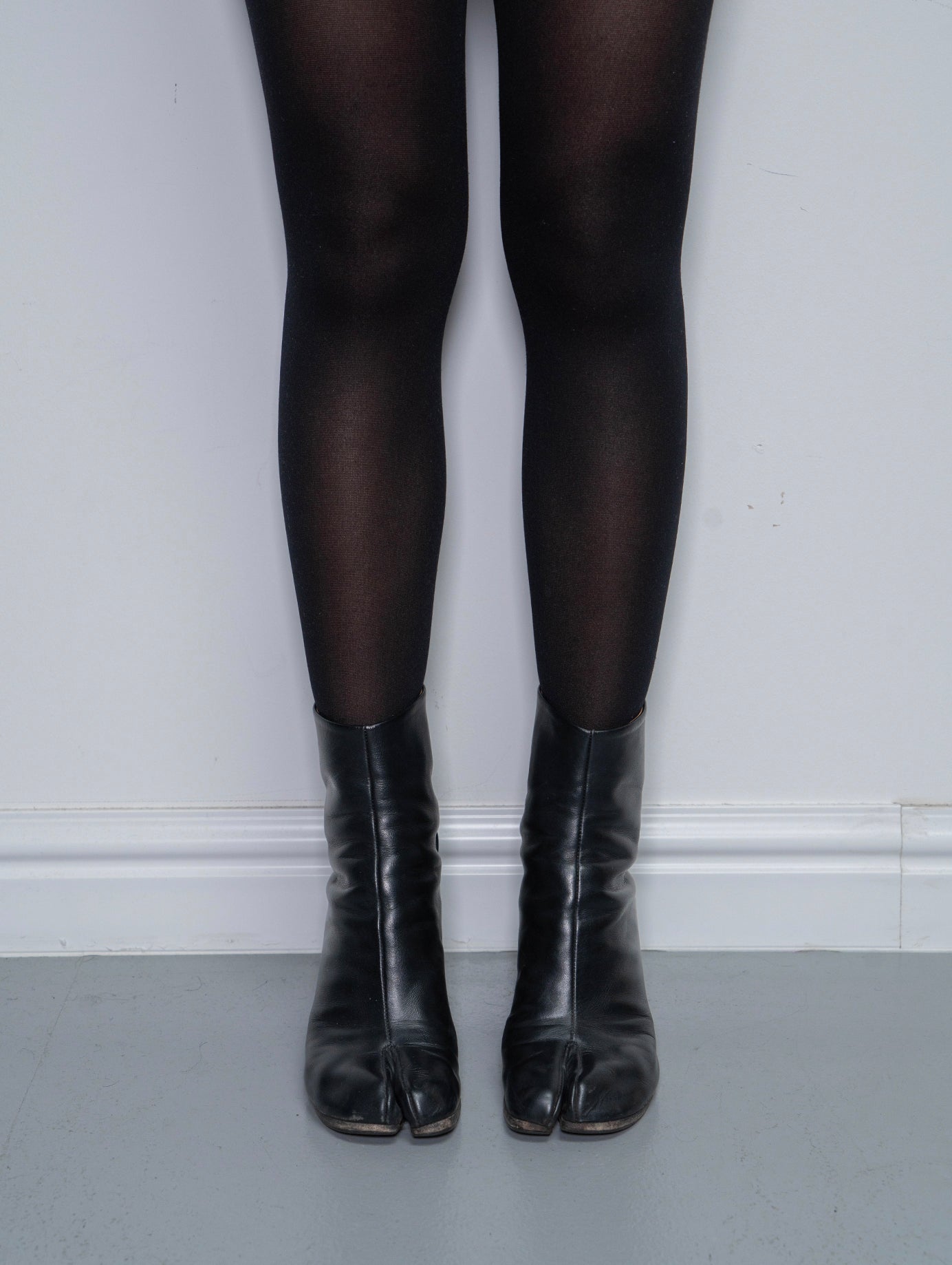 MARGIELA TABI BOOTS (EU 37.5) | DEFAULT TITLE, Black