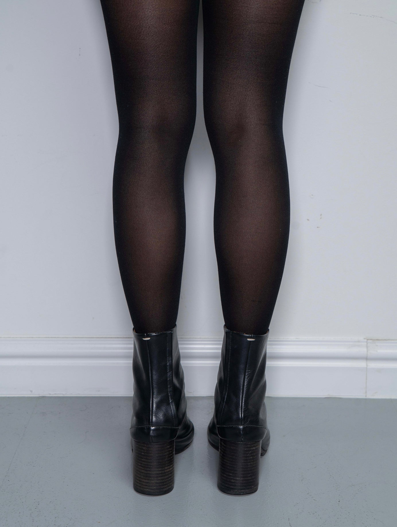 MARGIELA TABI BOOTS (EU 37.5) | DEFAULT TITLE, Black