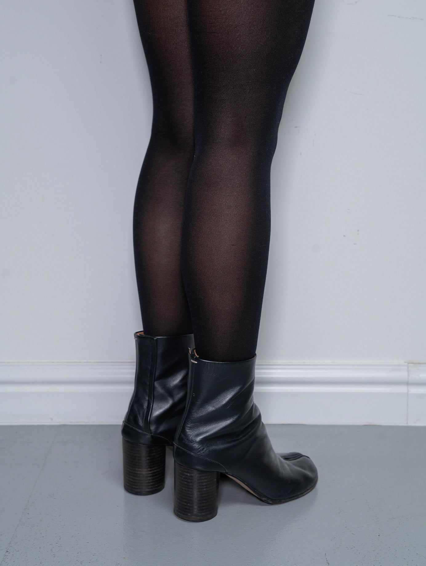 MARGIELA TABI BOOTS (EU 37.5) | DEFAULT TITLE, Black