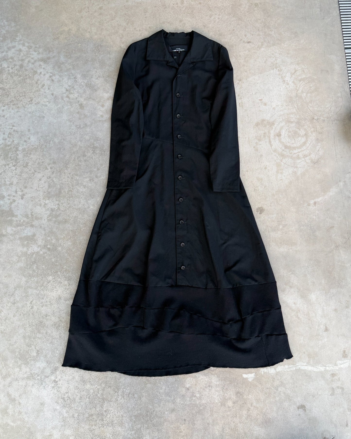 Comme des Garçons Tricot FW93 Wool Overcoat Dress – M-on a concrete background