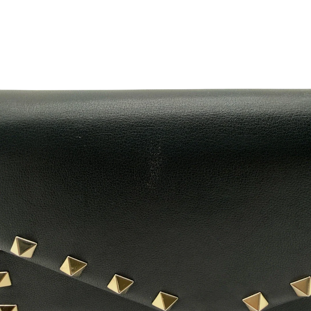 https://cdn.shopify.com/s/files/1/0564/9376/8855/files/Valentino_Garavani_Umhangetasche_Envelope_Rockstud_aus_Leder_schwarz_vintage7537.webp?v=1779405561