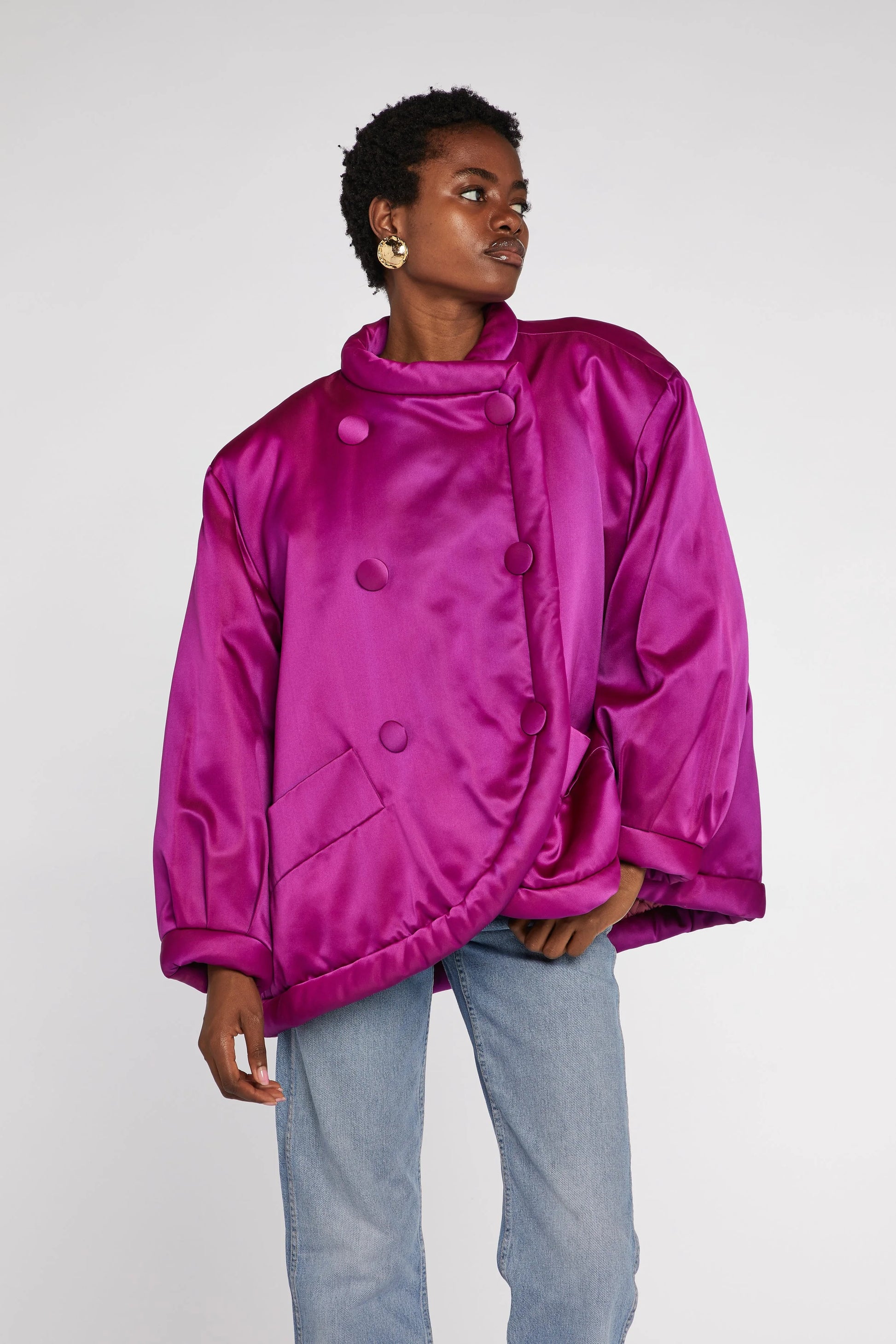 https://images.squarespace-cdn.com/content/v1/647deca2e9dd1d6177bd43cb/4dd5fb29-778d-4b01-85d3-ac86e91b4a6d/YSL+Fuchsia+COAT_+11-2.jpg