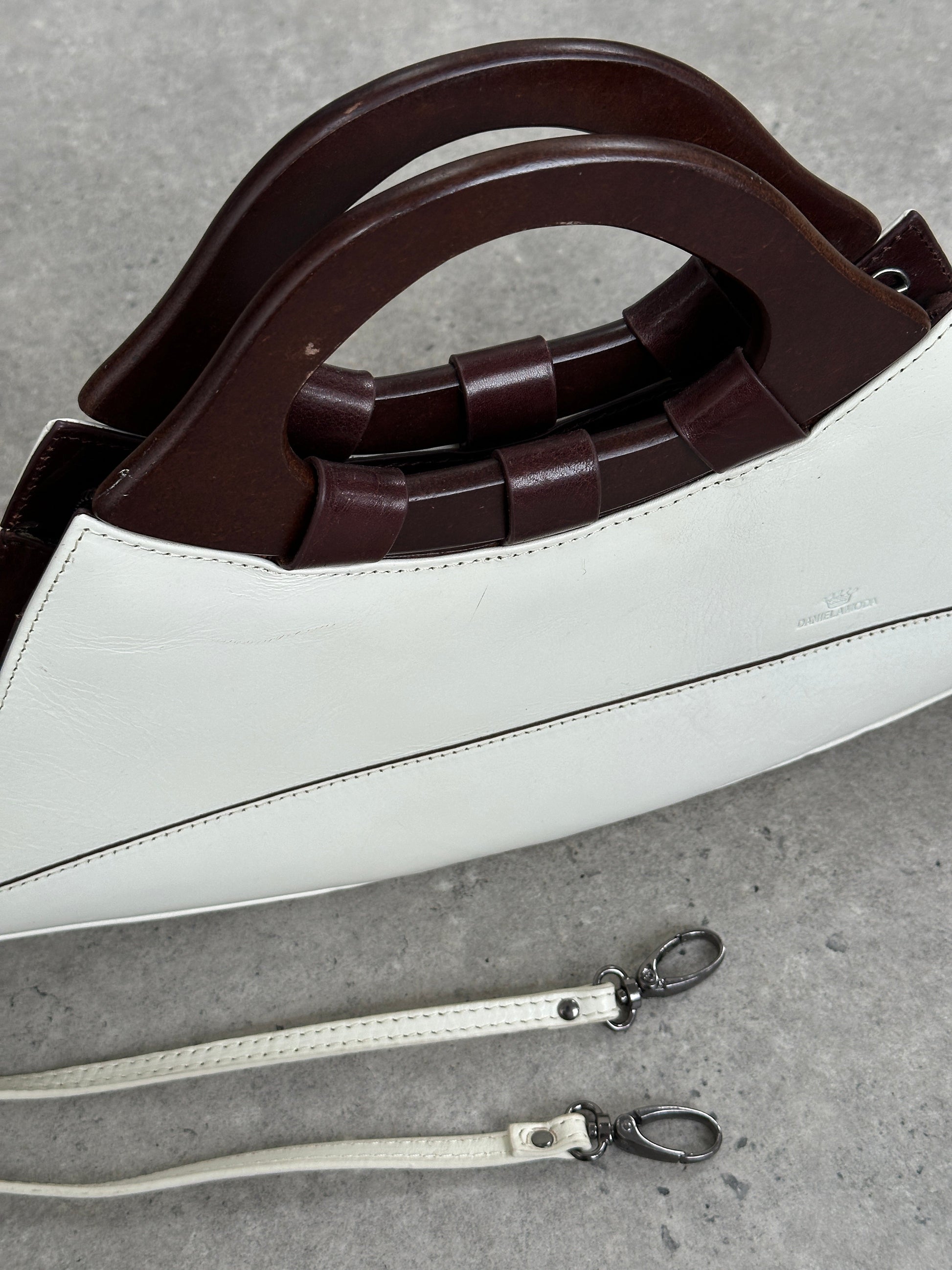 Italian Vintage 1990s Leather Crossbody Bag