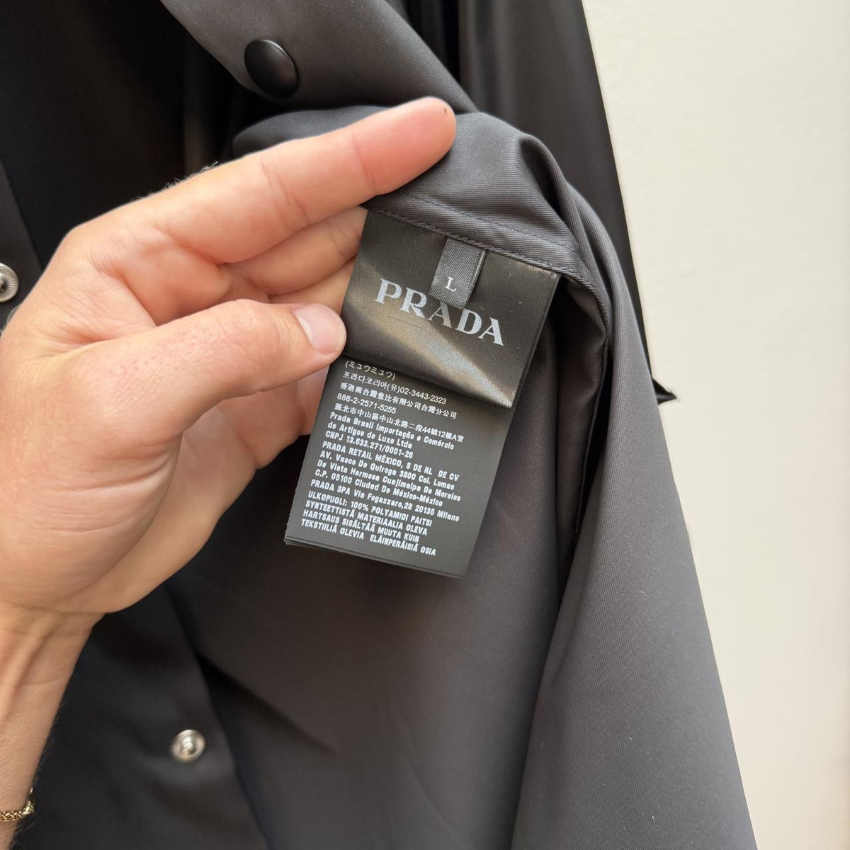 Prada Milano Re-Nylon Multi-Pocket Overshirt – Black (L) | Large, Black