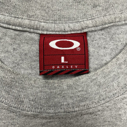 Vintage Oakley T-Shirt, Size Large | Oakley, Grey