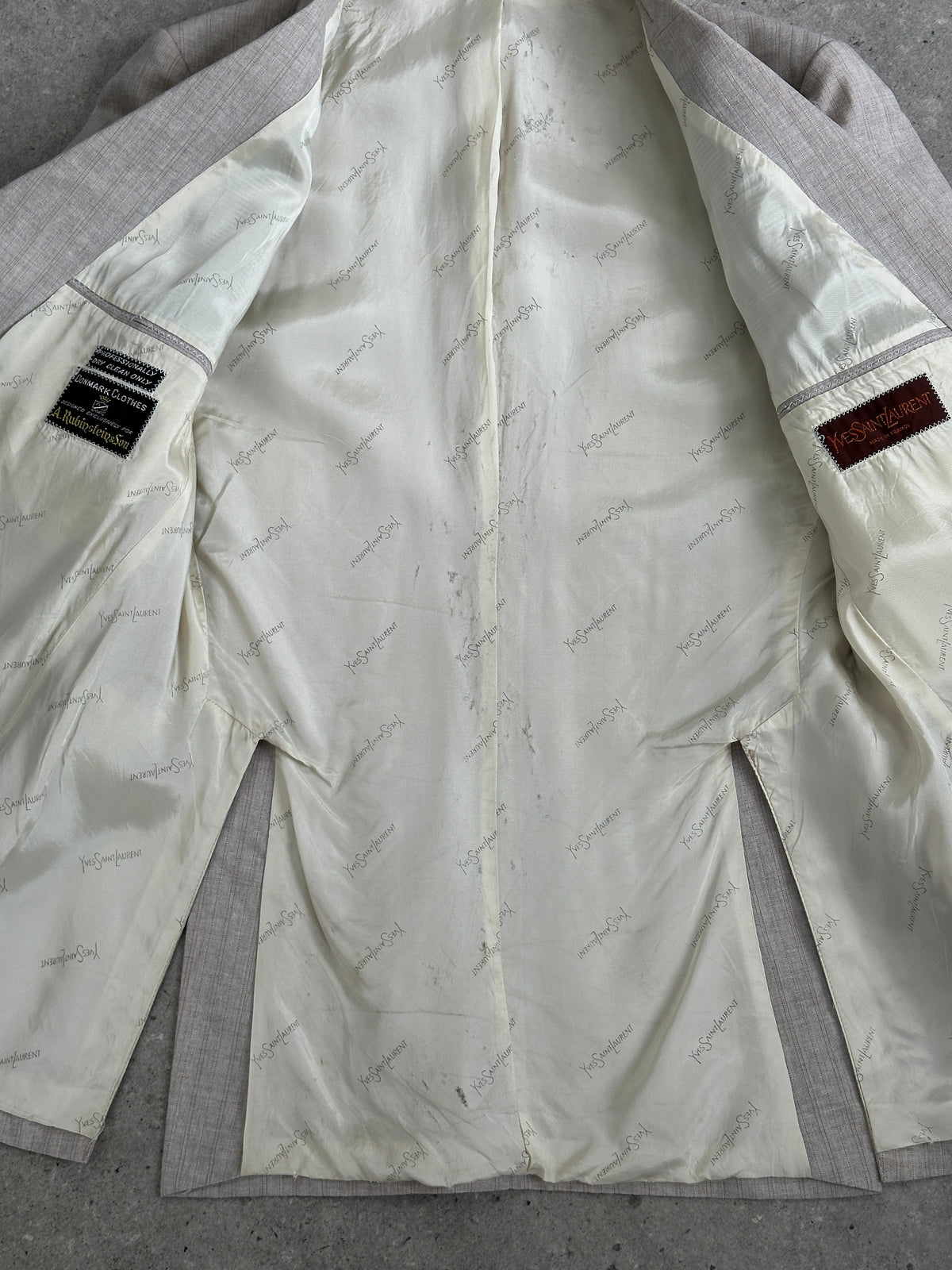Yves Saint Laurent 1980s wool striped single-breasted blazer in size M, tailored fit with classic lapel and button closure.