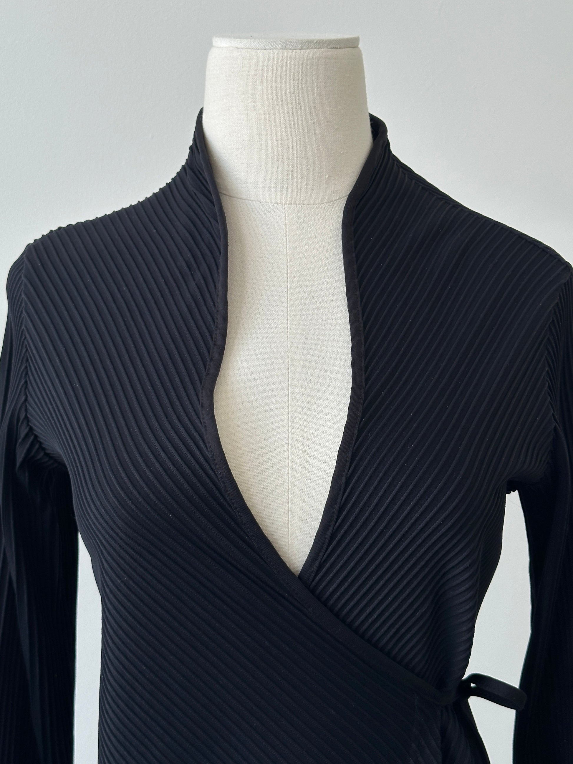 Anna Fontaine 2000s Ribbed Wrap Top - S