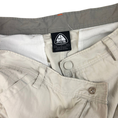 Vintage Nike ACG Zip Off Trousers Size S