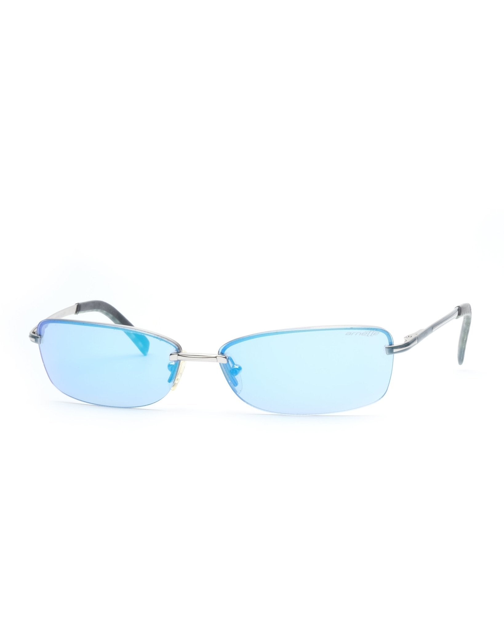 https://cdn.shopify.com/s/files/1/0818/5459/5398/files/arnette-sunglasses-927159.jpg?v=1749591708