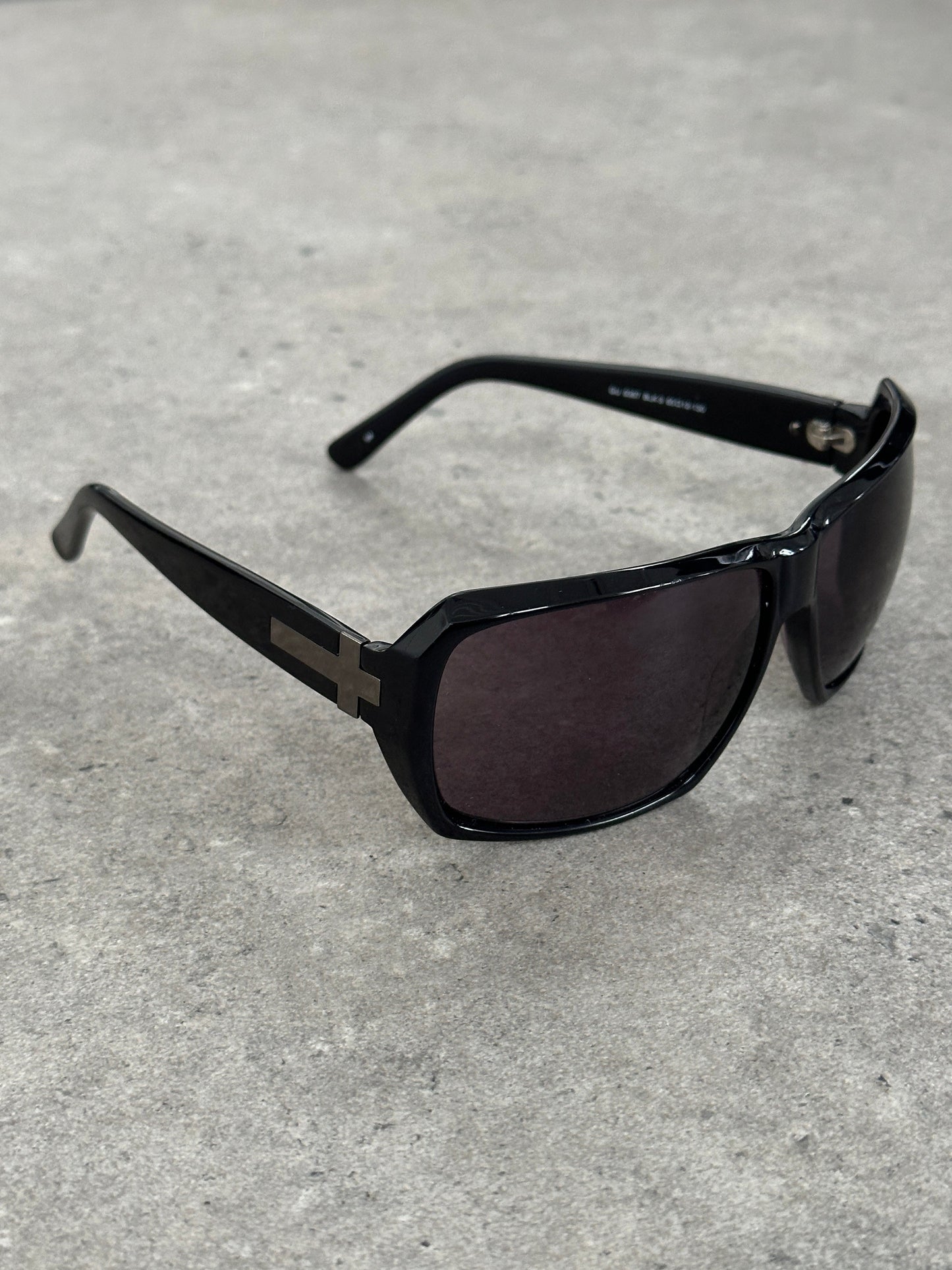 Guess 2000s Oversized Rectangular Sunglasses