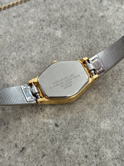 Vintage Accurist 1990s Gold Tone Bracelet Watch