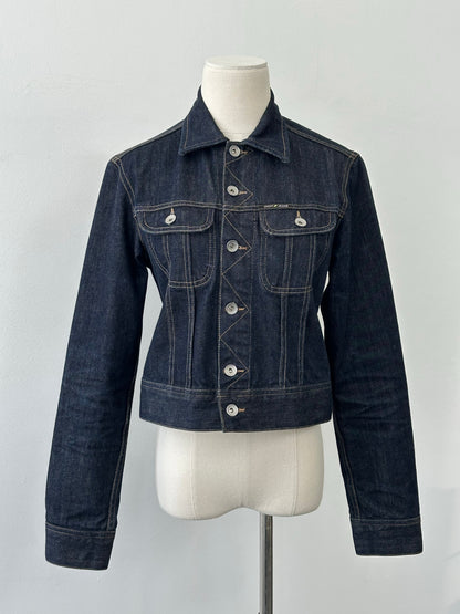 DKNY jeans 2000s fitted denim jacket in pure cotton, featuring classic blue denim and a tailored, stylish fit.