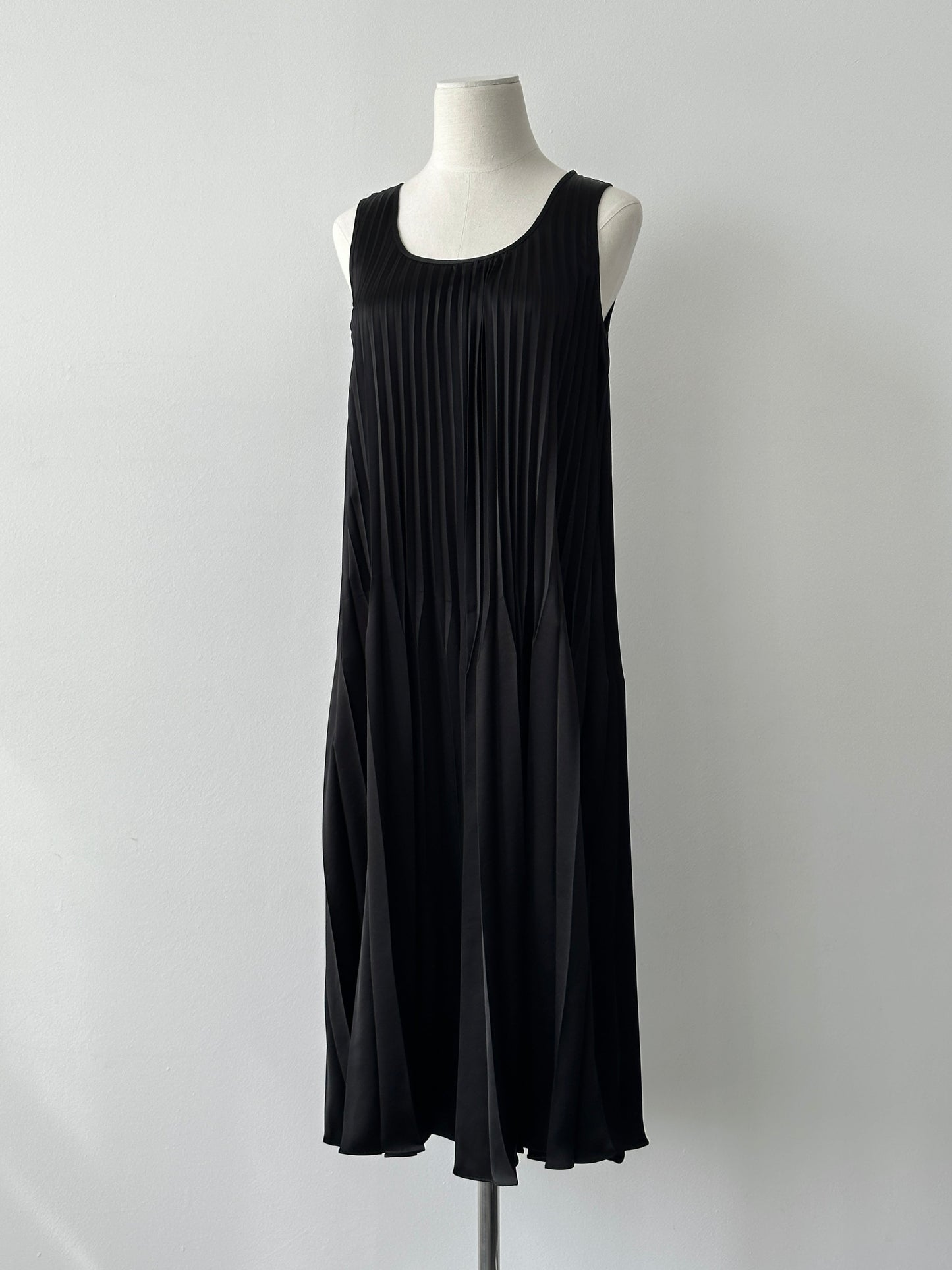 Donna Karan 2000s Sleeveless Pleated Midi Dress - XS-S