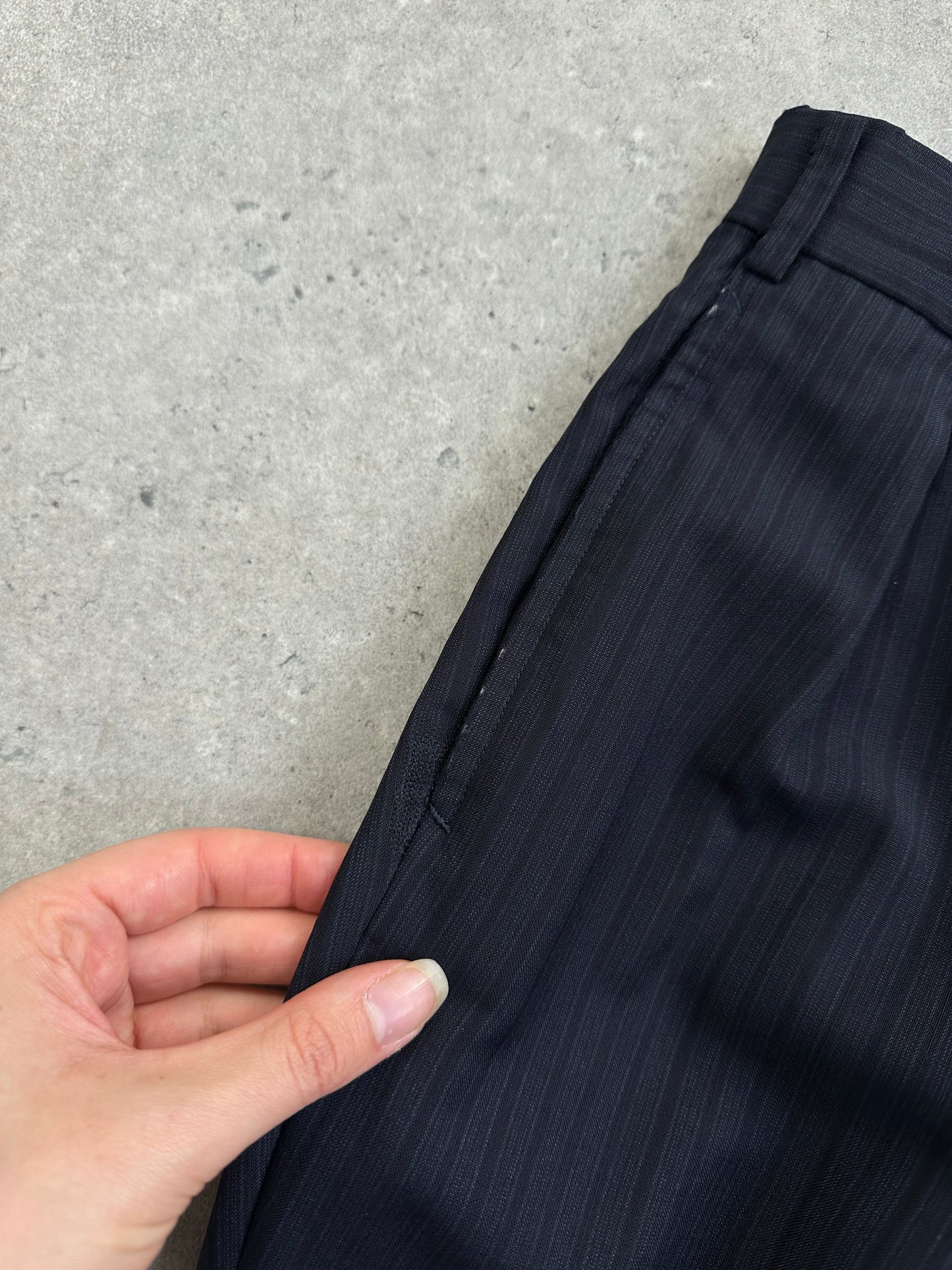 Burberry London 1990s men's striped pure wool suit jacket in size 42S, featuring classic Burberry pattern and tailored fit.