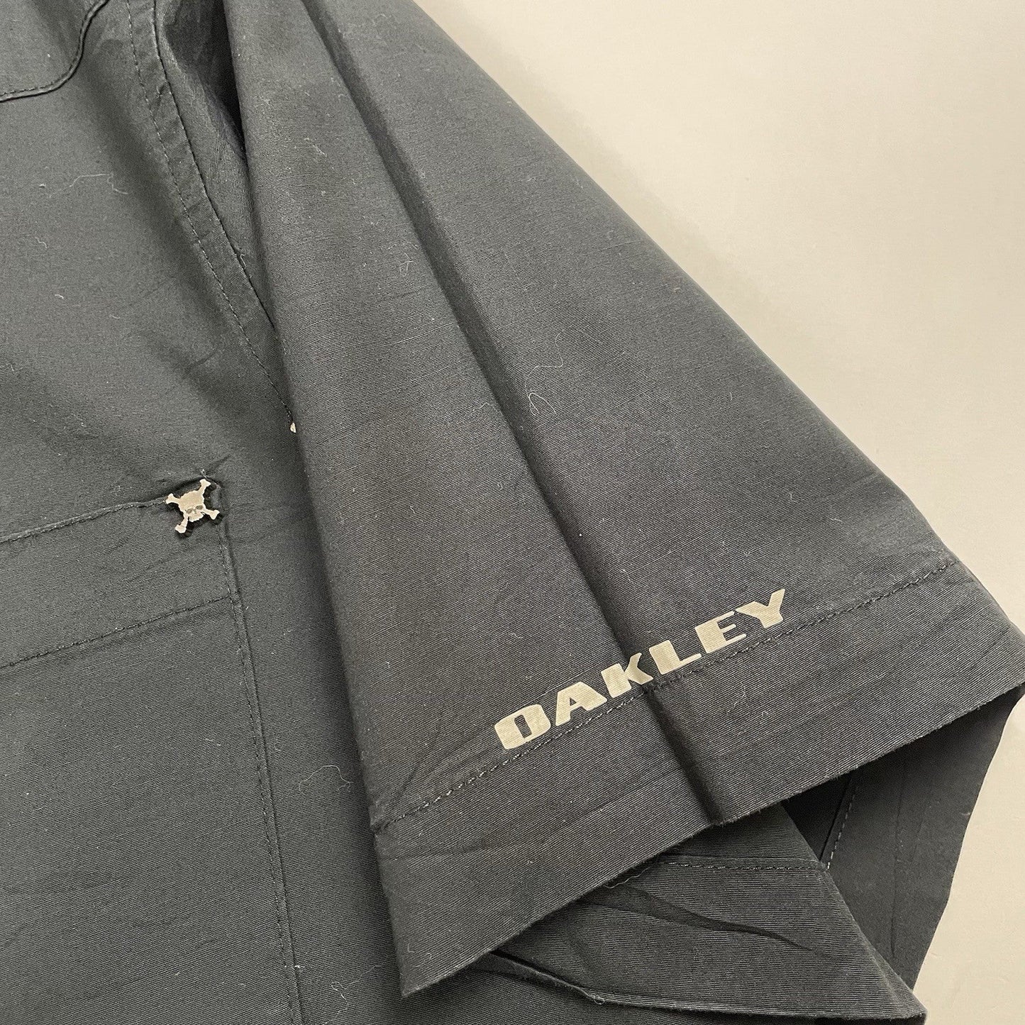 Vintage Oakley Shirt, Size Small | Oakley, Black