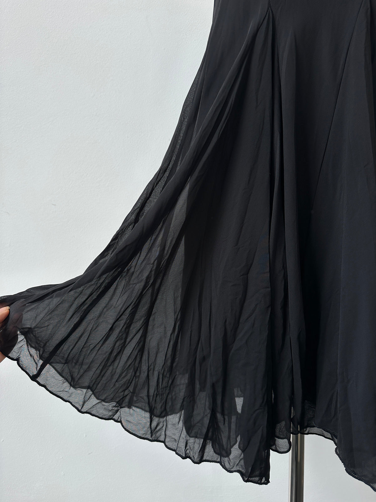 USA Vintage 2000s Pleated Midi Skirt - W28-32