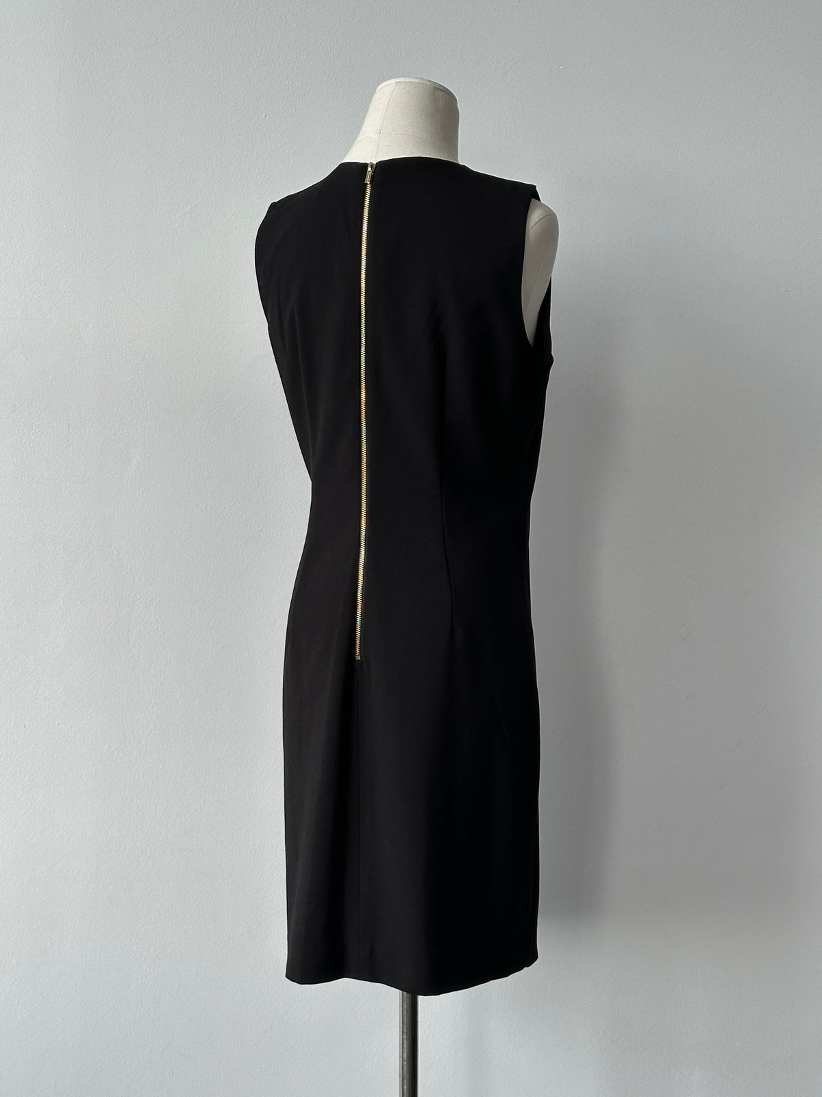 Calvin Klein 2000s Asymmetric Overlay Sleeveless Midi Single Button Dress - M