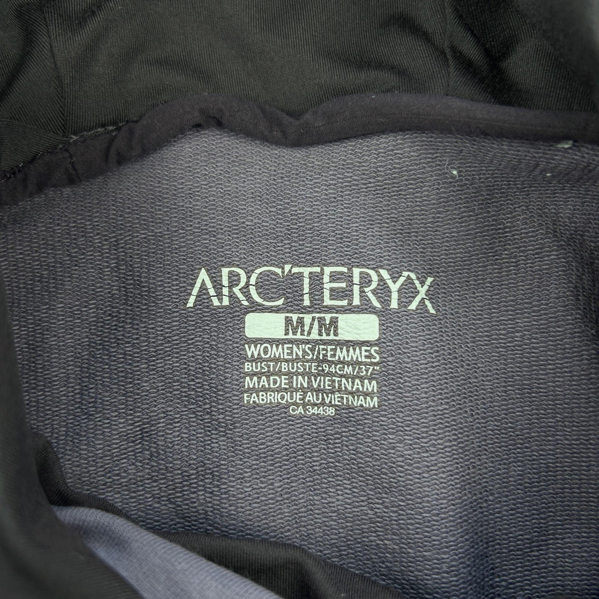 Vintage Arcteryx Hoodie Jacket Woman's Size M - Known Source