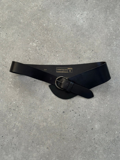 Cerruti 1990s chunky leather belt in black with silver buckle, size W32-35, stylish and durable accessory for casual or formal wear.