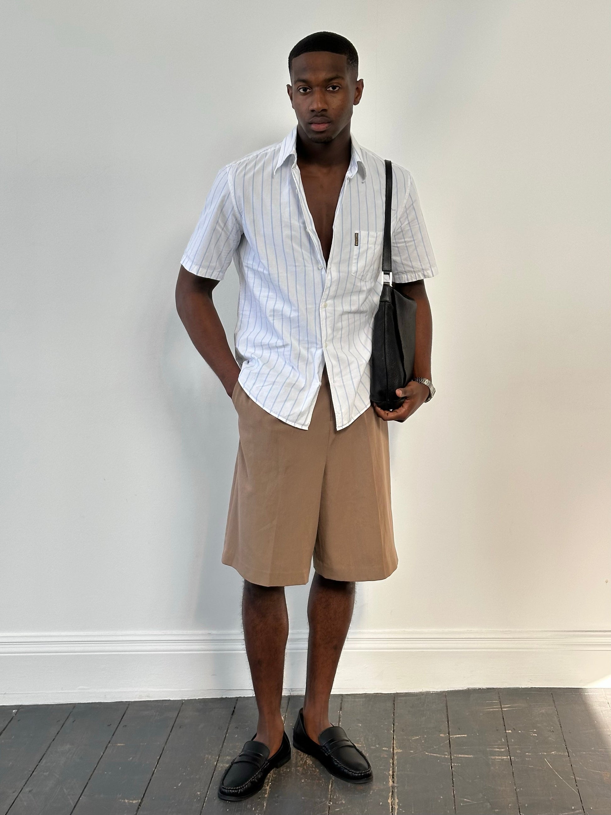 Armani Jeans 2000s pure cotton striped short sleeve shirt in size M, with classic blue and white horizontal stripes.