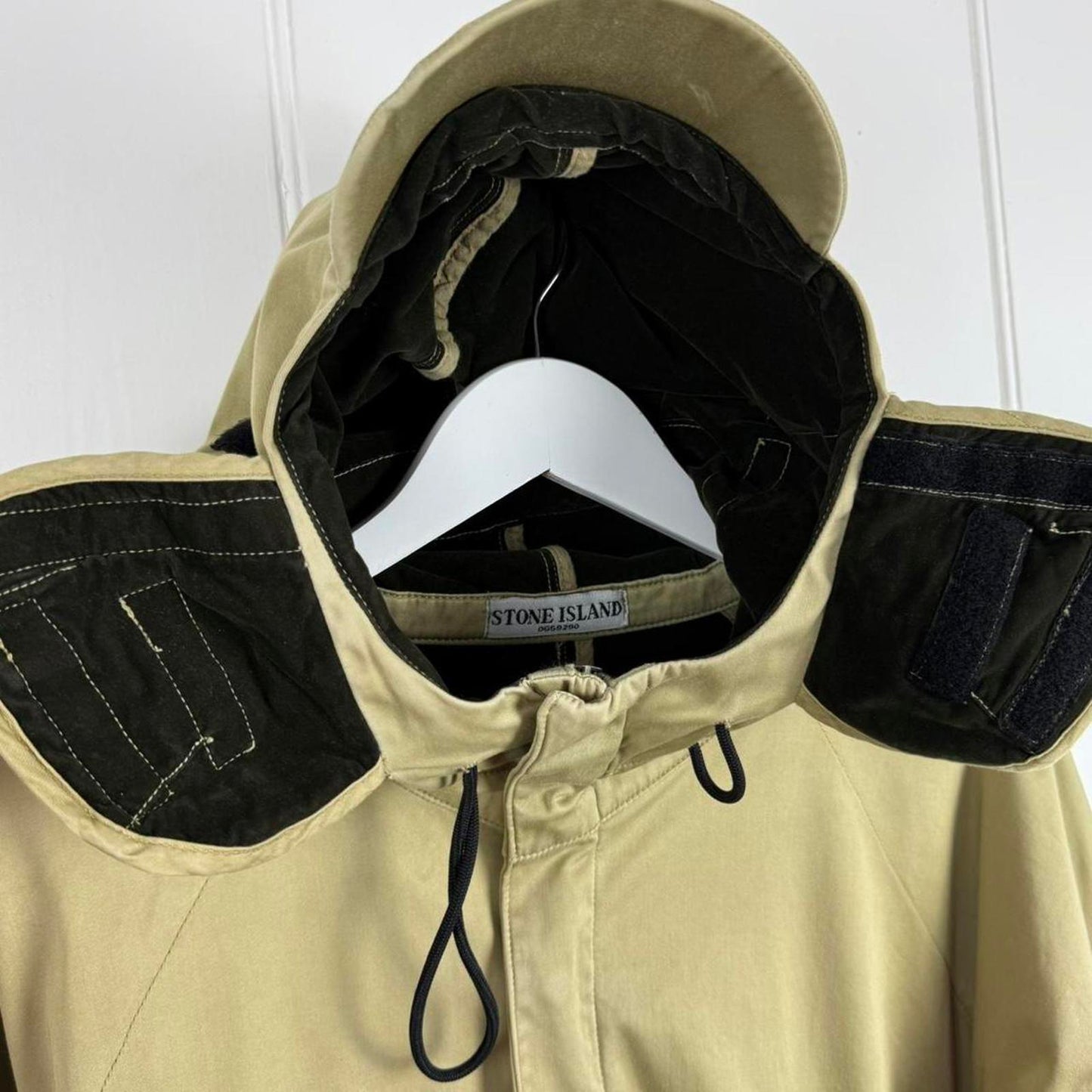 Stone Island Raso Floccato Sniper Mask Jacket Beige (XL) | Extra Large, Beige