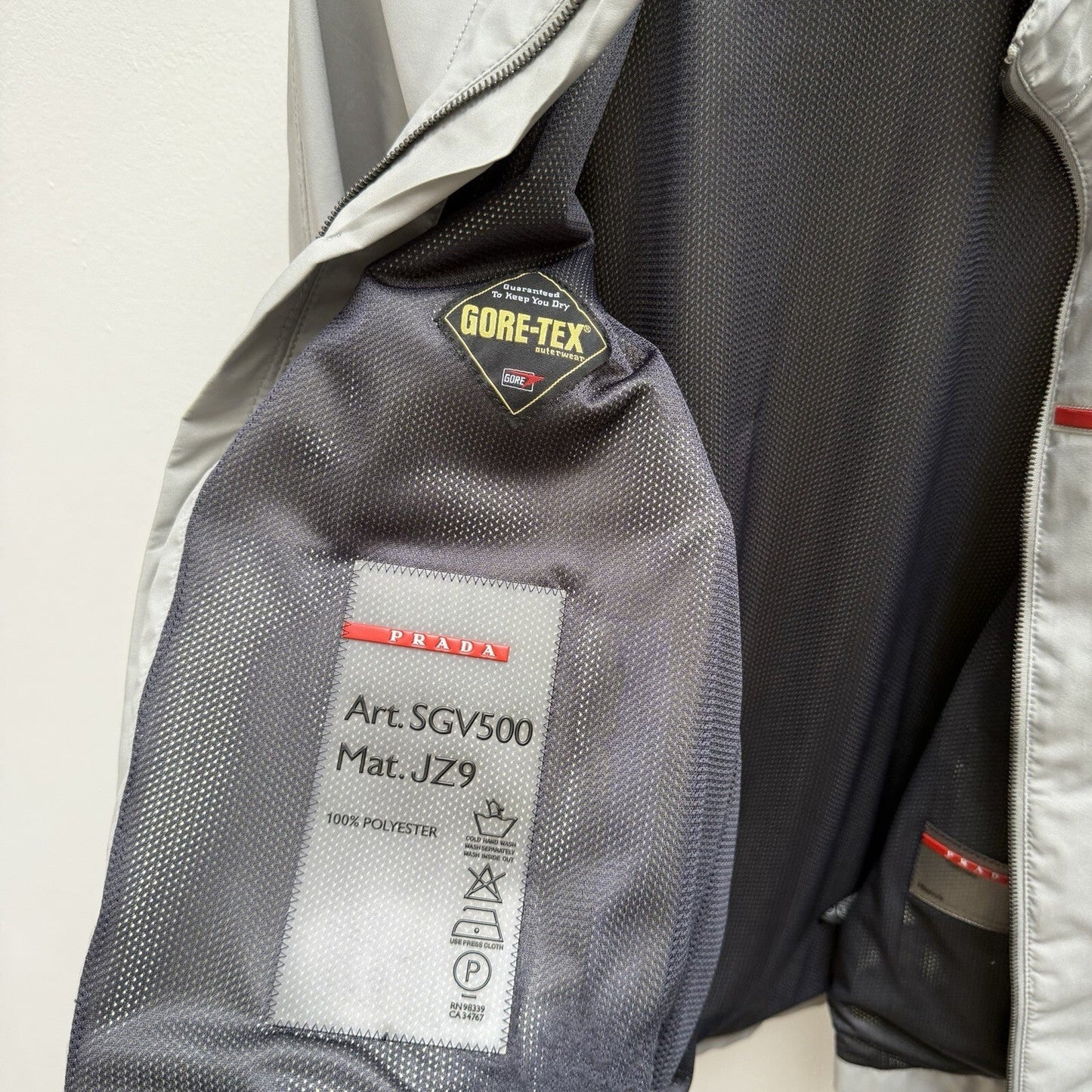 Prada Sport Gore-Tex Jacket (L) | Large, Grey