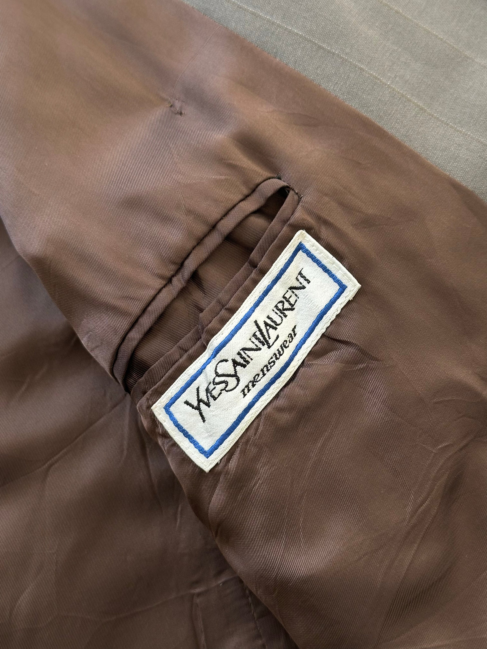 Yves Saint Laurent 1990s pure wool double-breasted blazer, size 40R, in classic tailored style with notch lapels and structured fit.