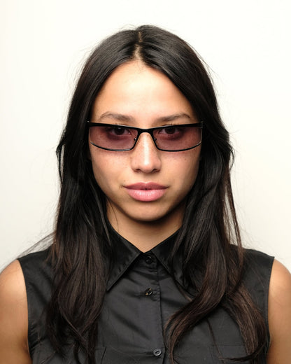 https://cdn.shopify.com/s/files/1/0818/5459/5398/files/calvin-klein-calvin-klein-gradient-sunglasses-vintage-su456-2175871.jpg?v=1778953775
