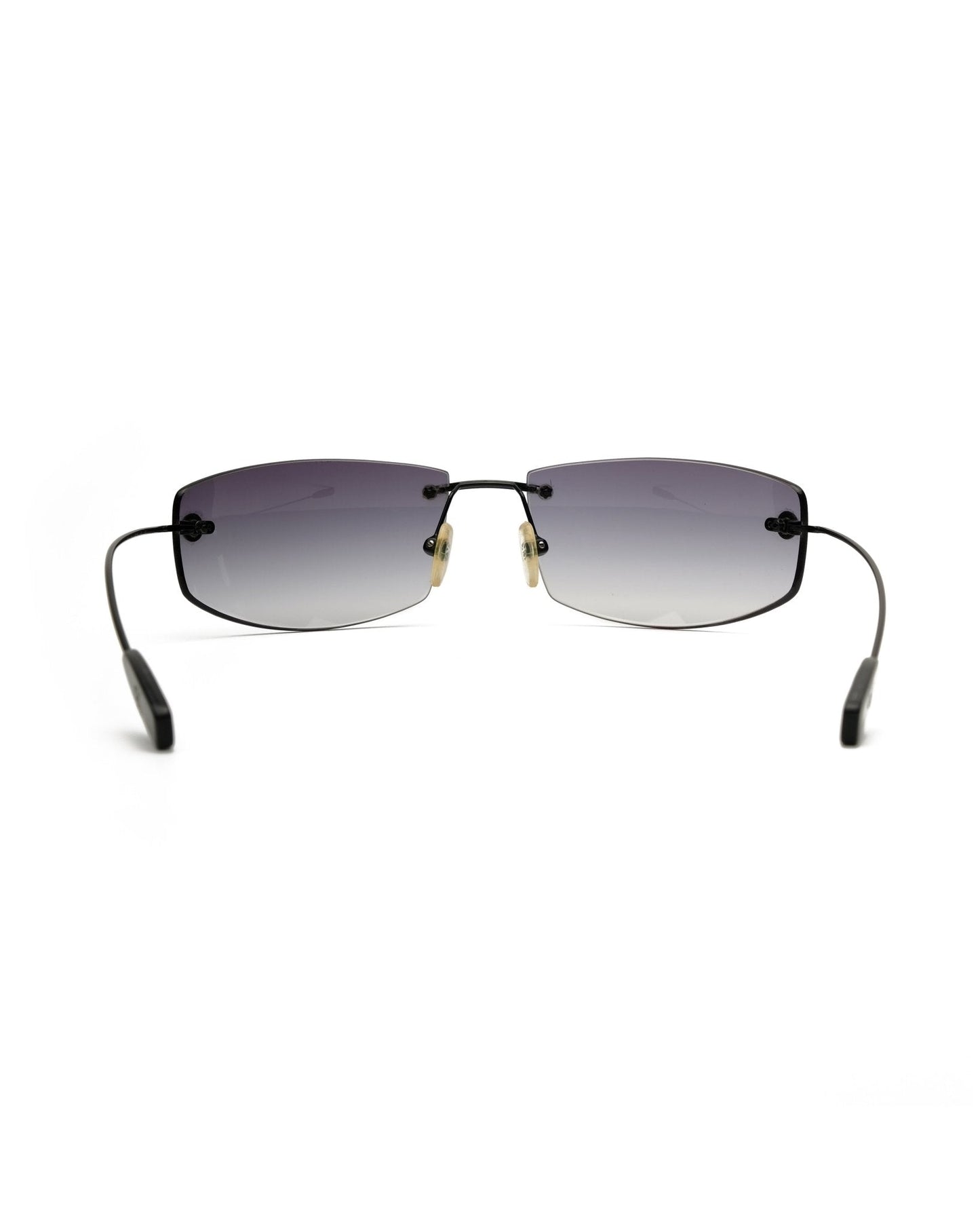 https://cdn.shopify.com/s/files/1/0818/5459/5398/files/calvin-klein-calvin-klein-sunglasses-vintage-su478-2878393.jpg?v=1778953710