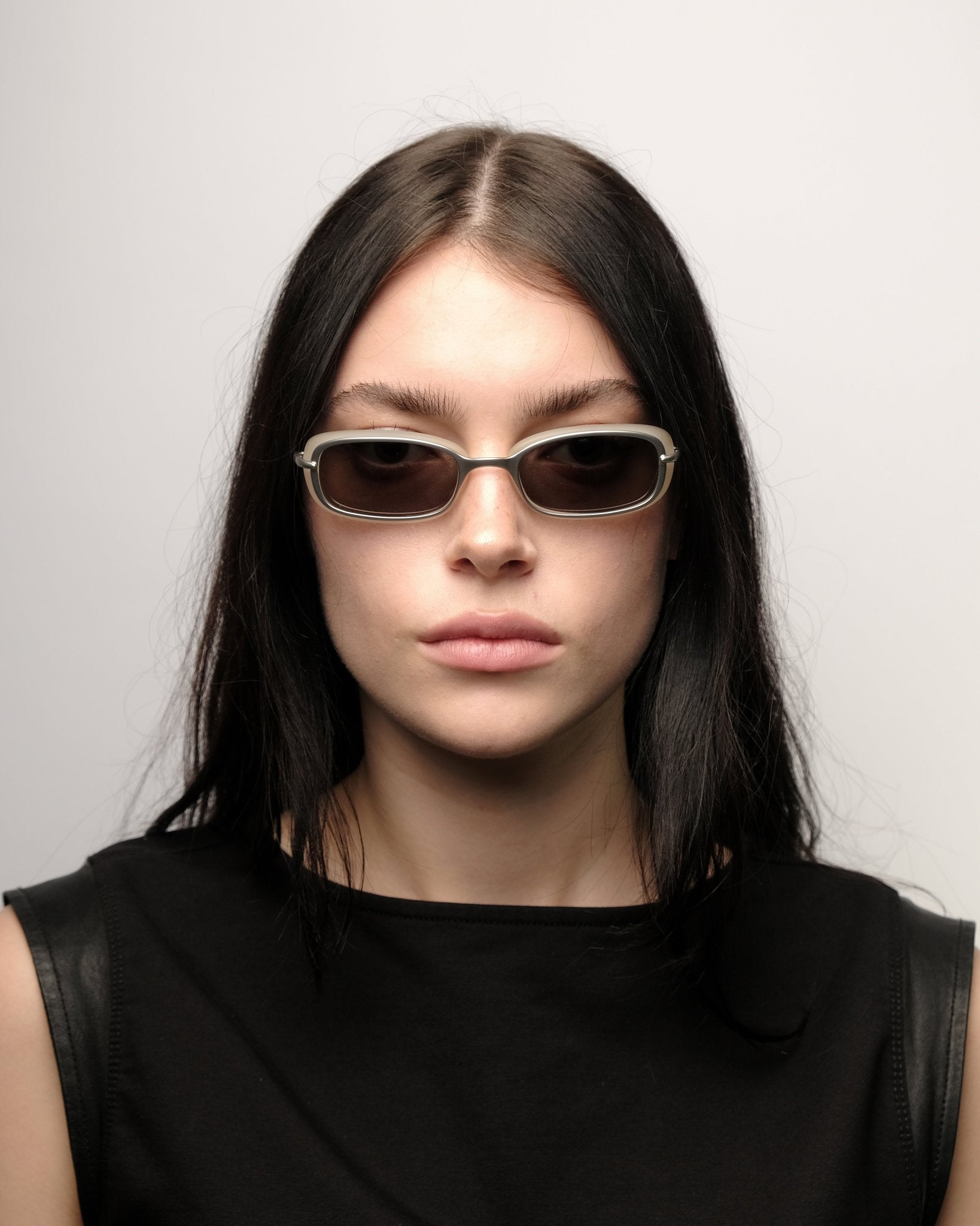 https://cdn.shopify.com/s/files/1/0818/5459/5398/files/calvin-klein-calvin-klein-sunglasses-vintage-su545-4147610.jpg?v=1784368356