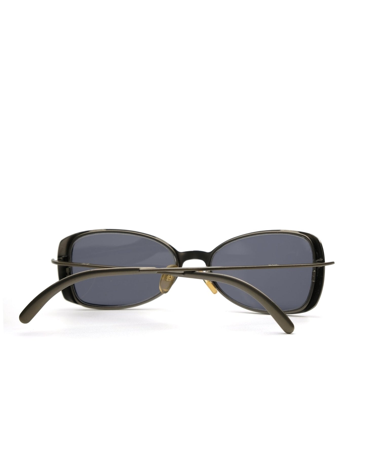 https://cdn.shopify.com/s/files/1/0818/5459/5398/files/carolina-herrera-carolina-herrera-sunglasses-vintage-su491-4806481.jpg?v=1778953723
