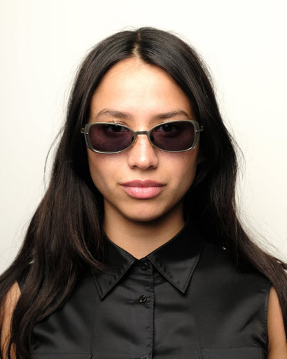 https://cdn.shopify.com/s/files/1/0818/5459/5398/files/carolina-herrera-carolina-herrera-sunglasses-vintage-su491-6401843.jpg?v=1778953724