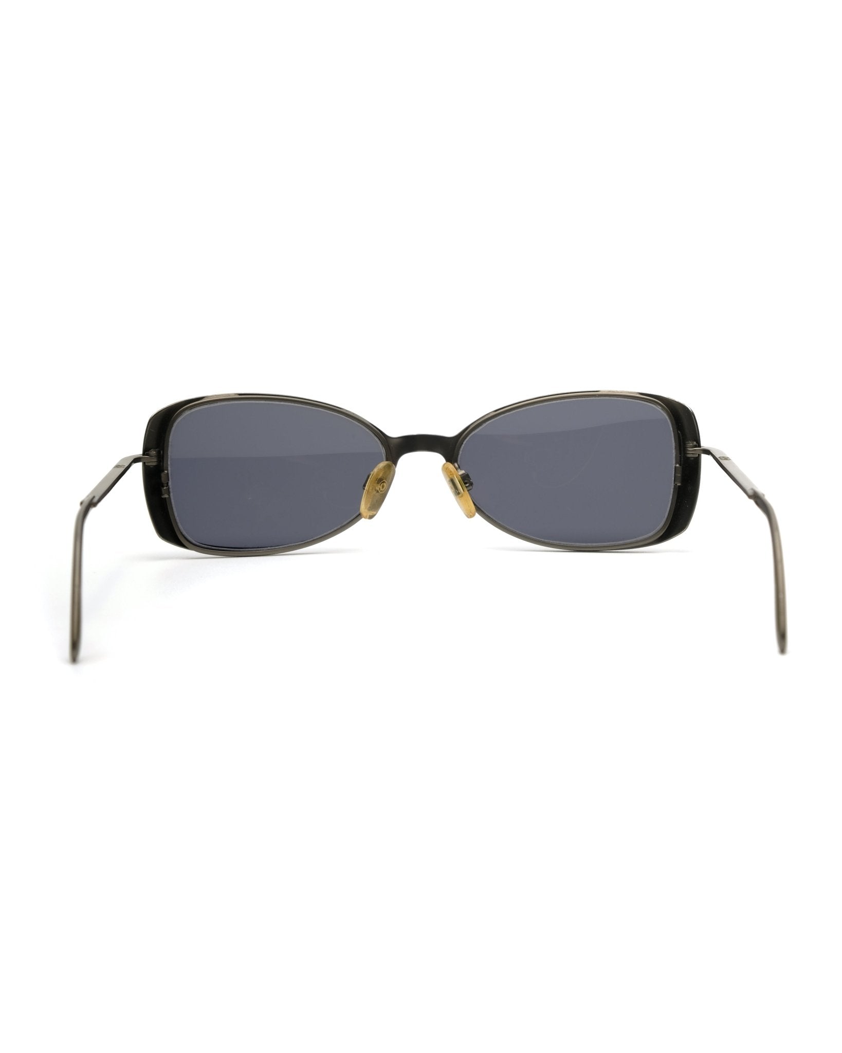 https://cdn.shopify.com/s/files/1/0818/5459/5398/files/carolina-herrera-carolina-herrera-sunglasses-vintage-su491-9082965.jpg?v=1778953722