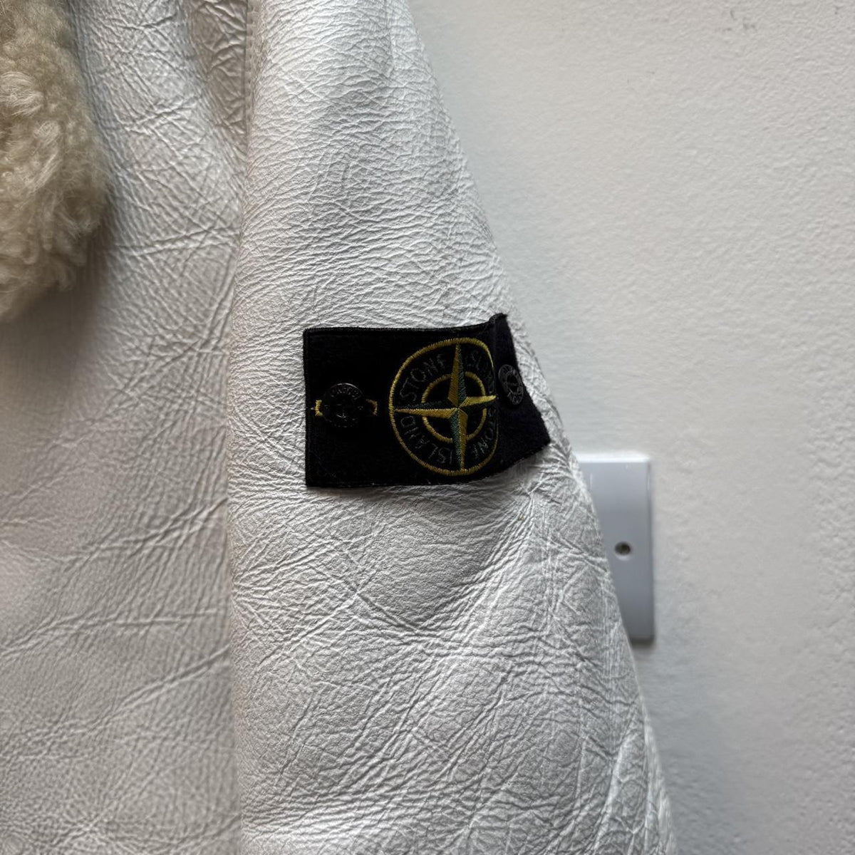 2007 Stone Island Hand Painted Shearling Jacket – Cream (M) | Medium, Multicoloured