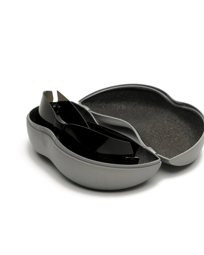https://cdn.shopify.com/s/files/1/0818/5459/5398/files/cerruti-cerruti-shield-vintage-su477-6367728.jpg?v=1778953734