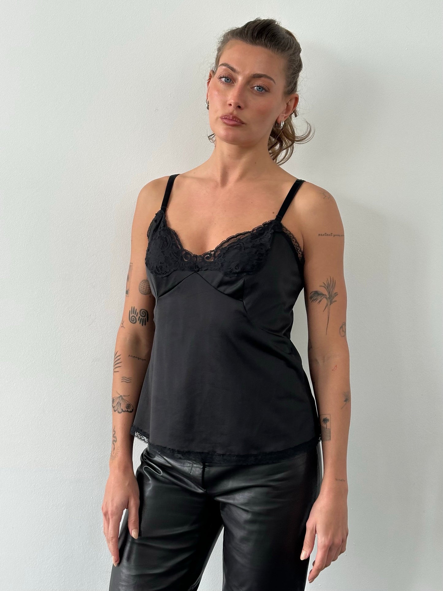 Vintage 1990s Lace Sleeveless Cami Top - M/L | M/L, Black