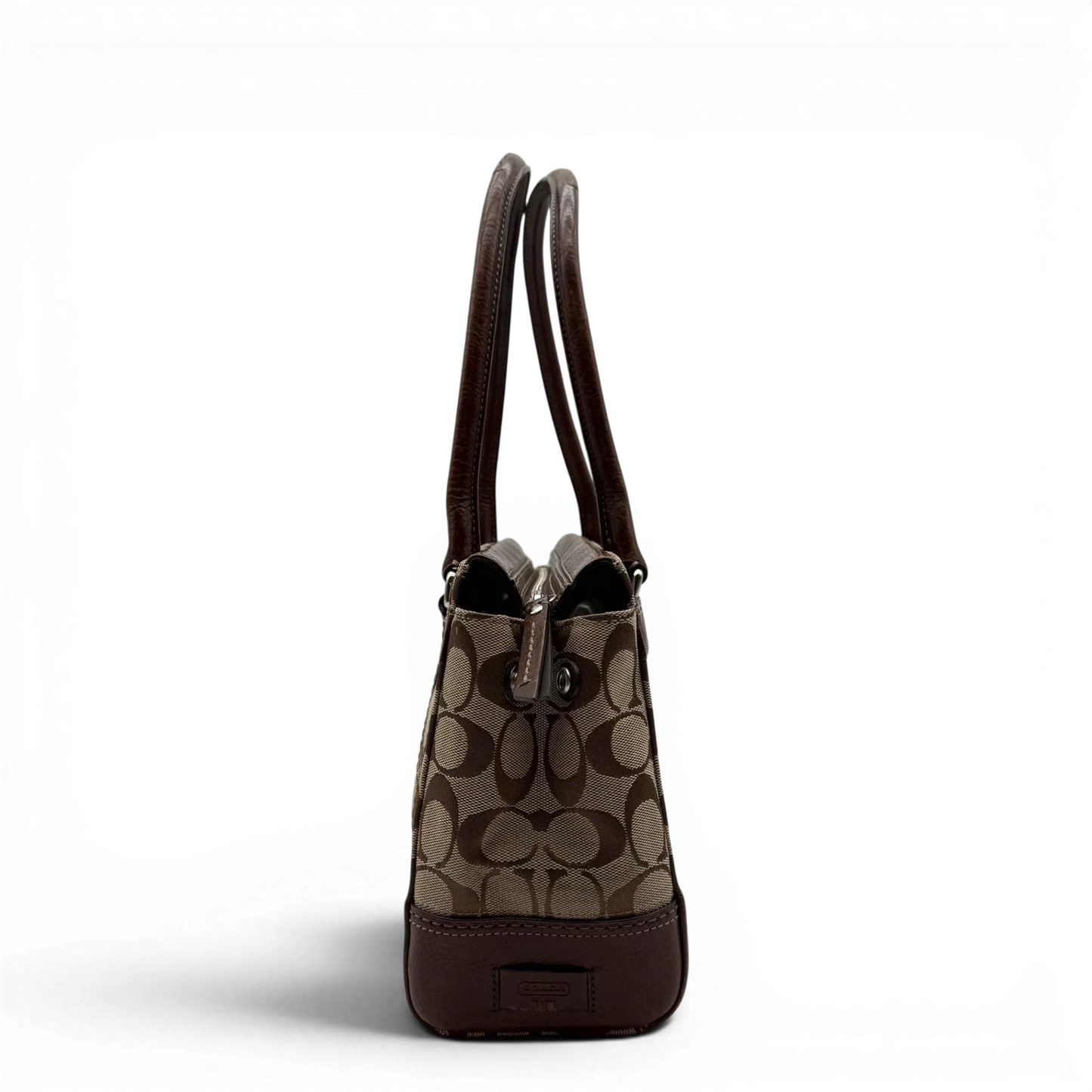 https://cdn.shopify.com/s/files/1/0564/9376/8855/files/coach-handtasche-tote-signature-beige-braun-large-canvas-vintage-y2k-look23.webp?v=1777462769