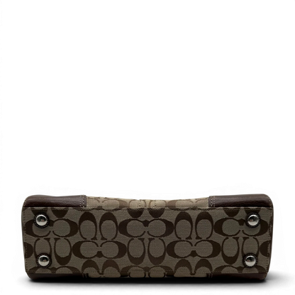 https://cdn.shopify.com/s/files/1/0564/9376/8855/files/coach-handtasche-tote-signature-beige-braun-large-canvas-vintage-y2k-look26.webp?v=1777462769