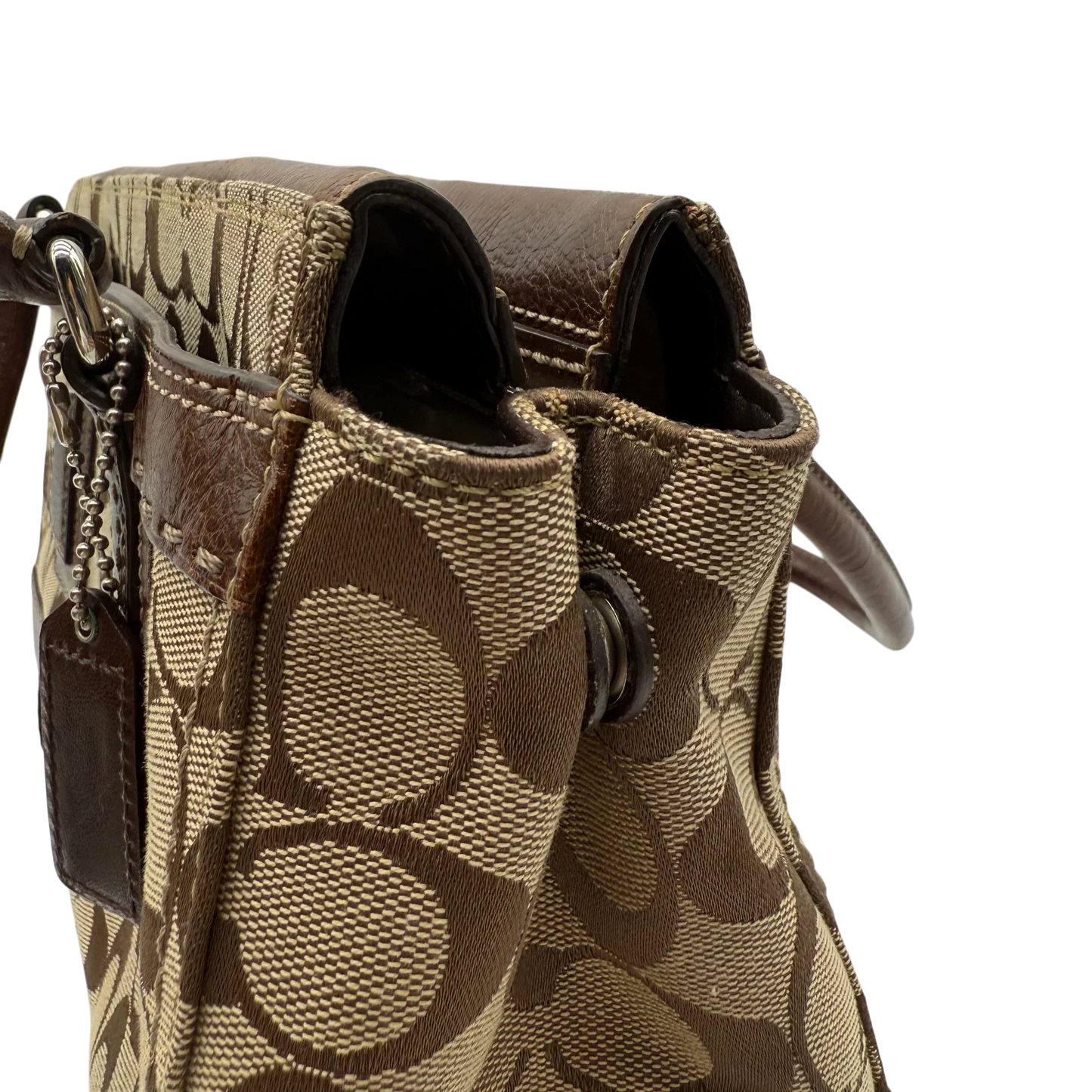 https://cdn.shopify.com/s/files/1/0564/9376/8855/files/coach-handtasche-tote-signature-beige-braun-large-canvas-vintage-y2k-look36.webp?v=1777462769