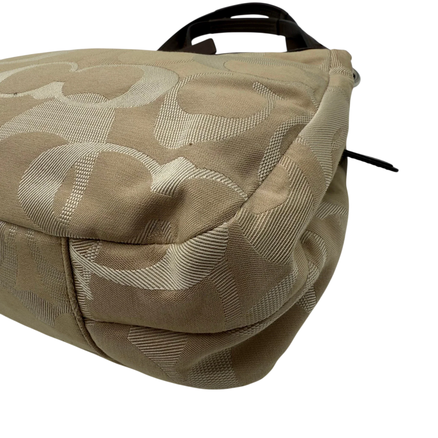 https://cdn.shopify.com/s/files/1/0564/9376/8855/files/coach-shopper-signature-beige-premium-handbag-chic-canvas-logo-style50.webp?v=1777464010