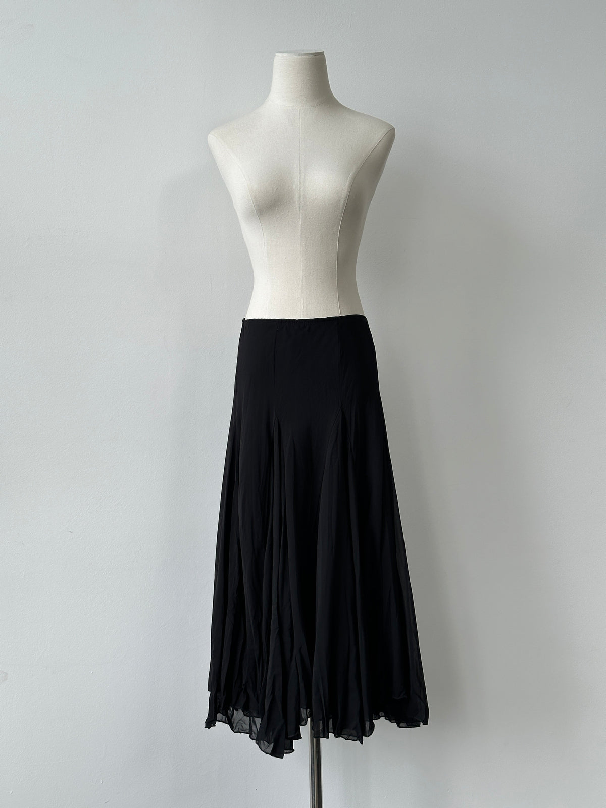 USA Vintage 2000s Pleated Midi Skirt - W28-32