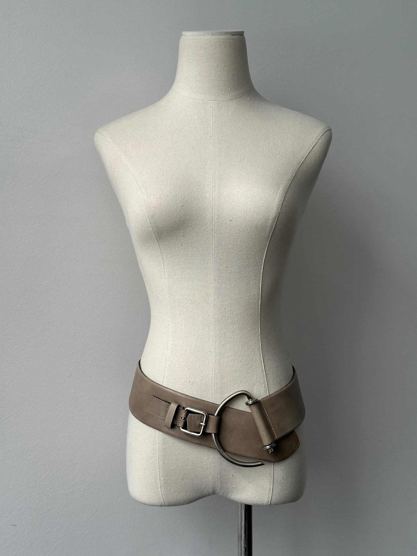 Vintage 1990s Leather Chunky D Ring Belt - One size