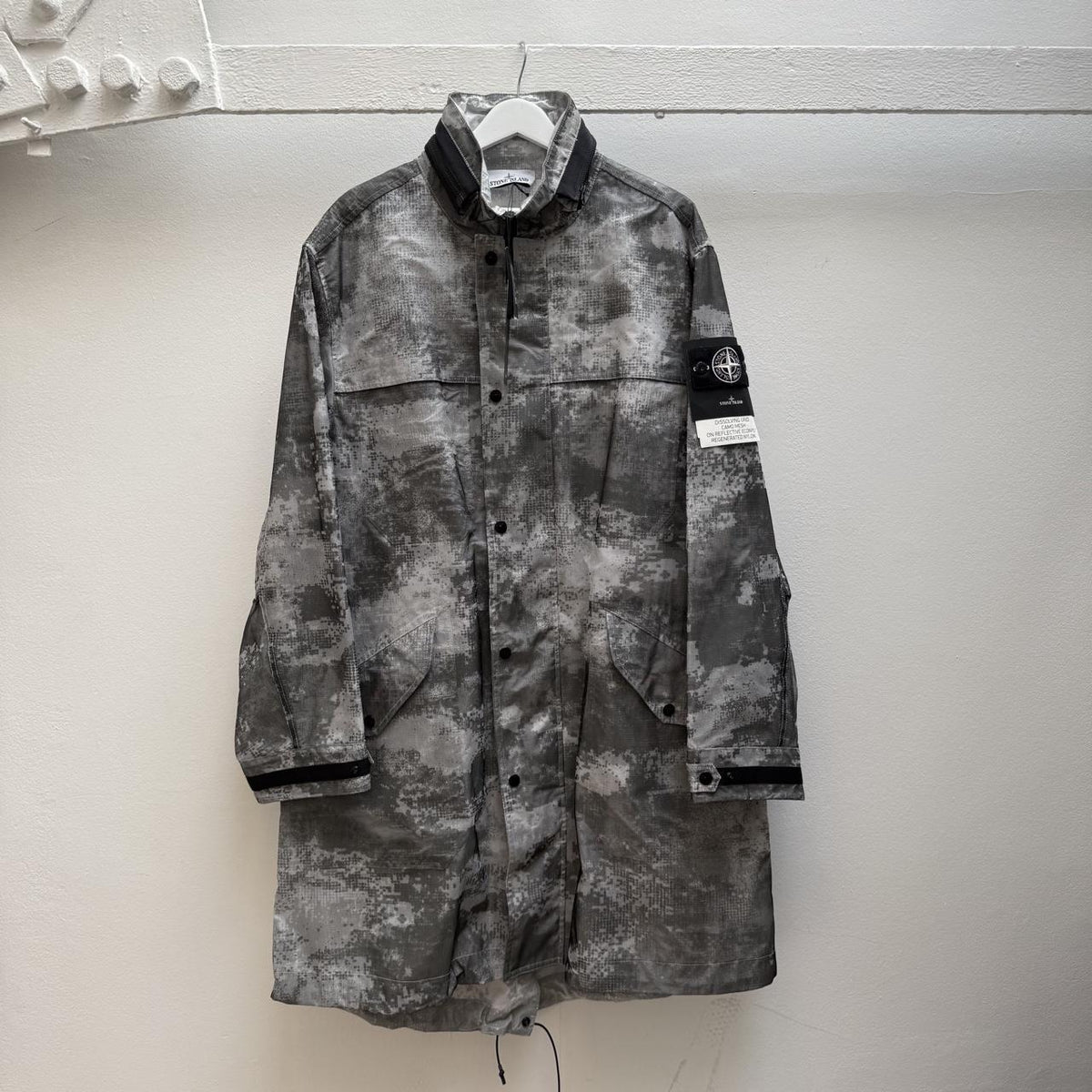 Stone Island 2024 DSM Dissolving Grid Camo Mesh reflective Nylon Parka Jacket (L) | Large, Camo
