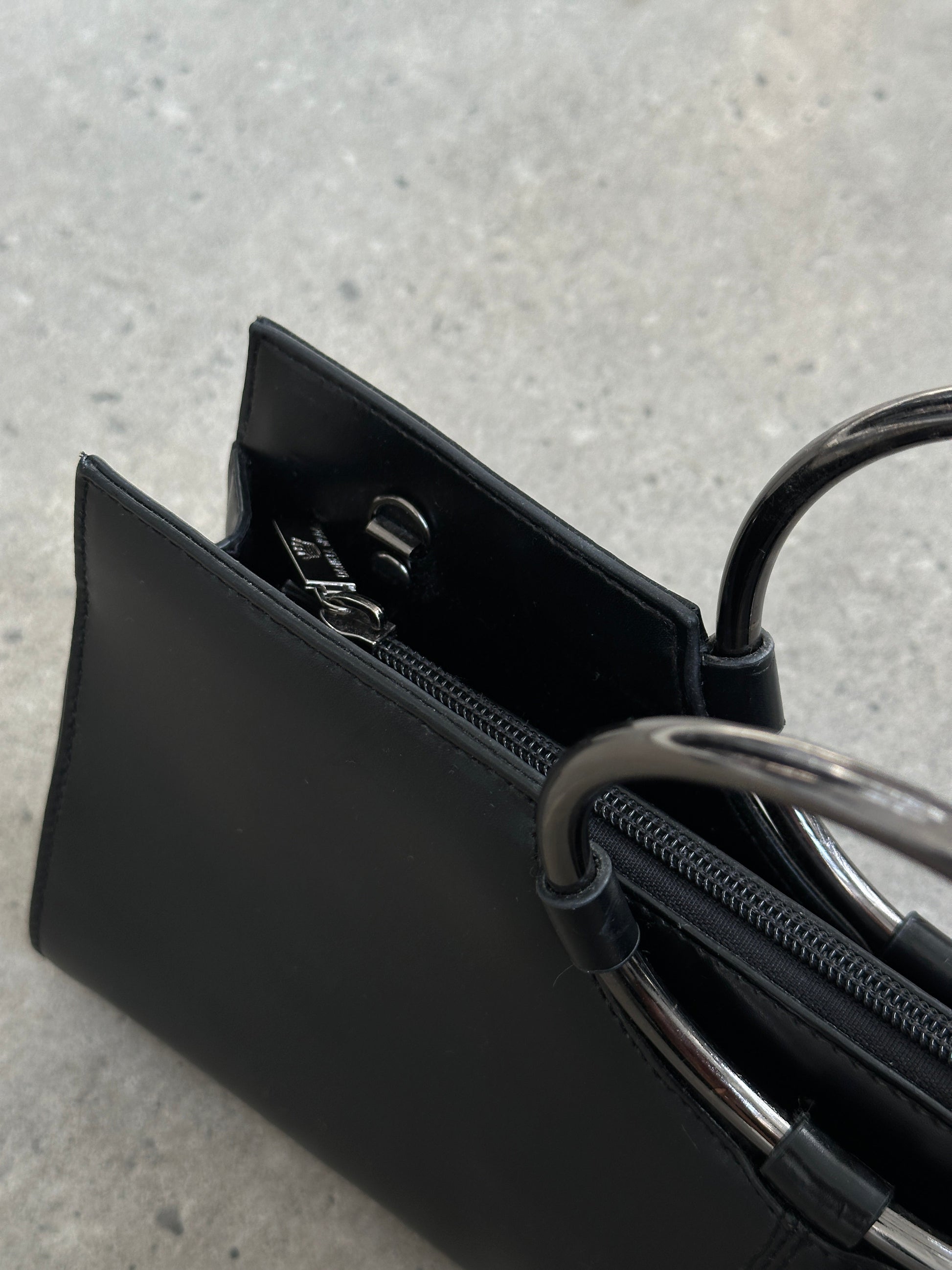 Vintage 2000s Leather Minimal Ring Bag