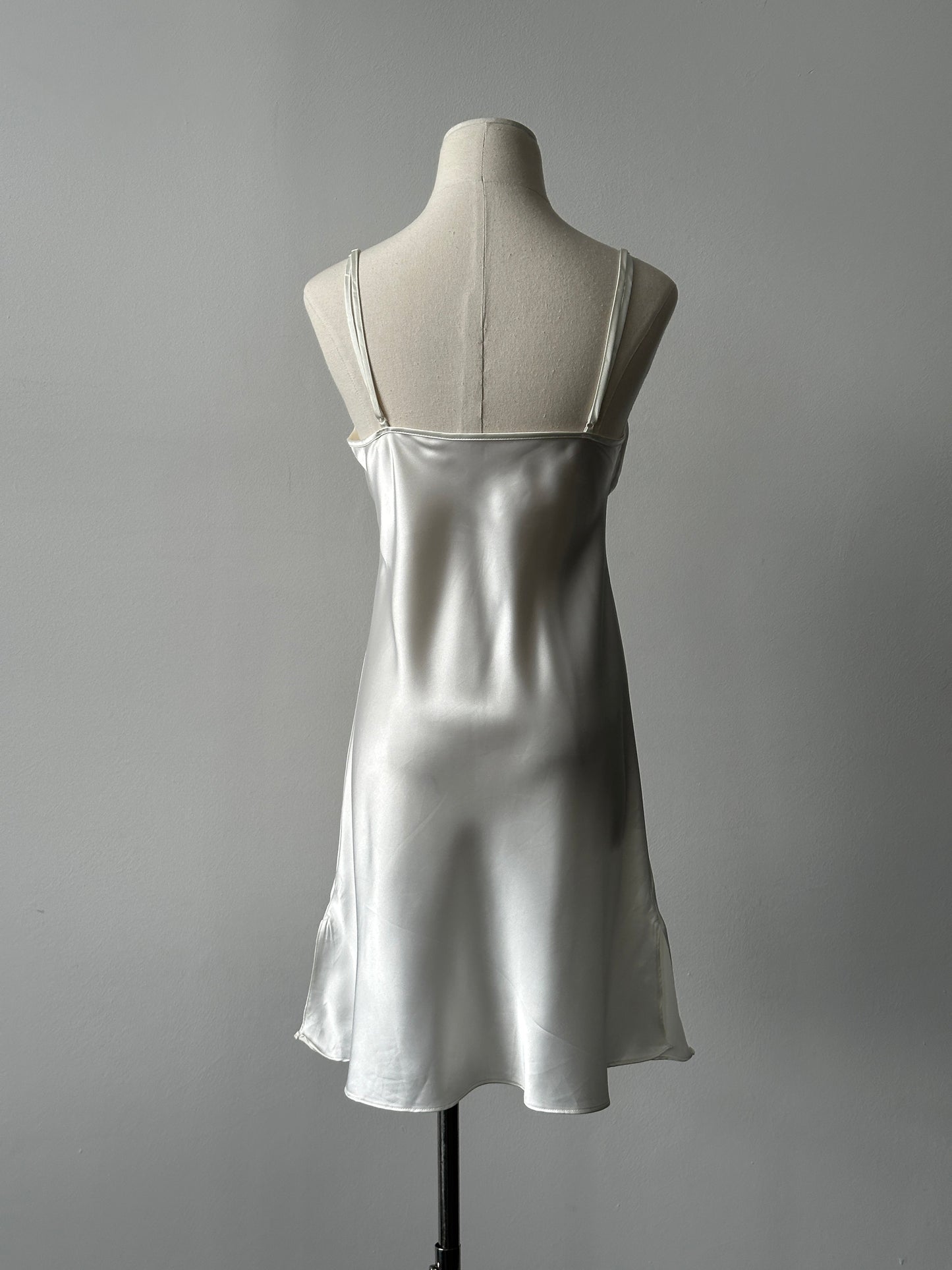 Vintage 2000s Sain Lace Sleeveless Mini Slip Dress - S-M
