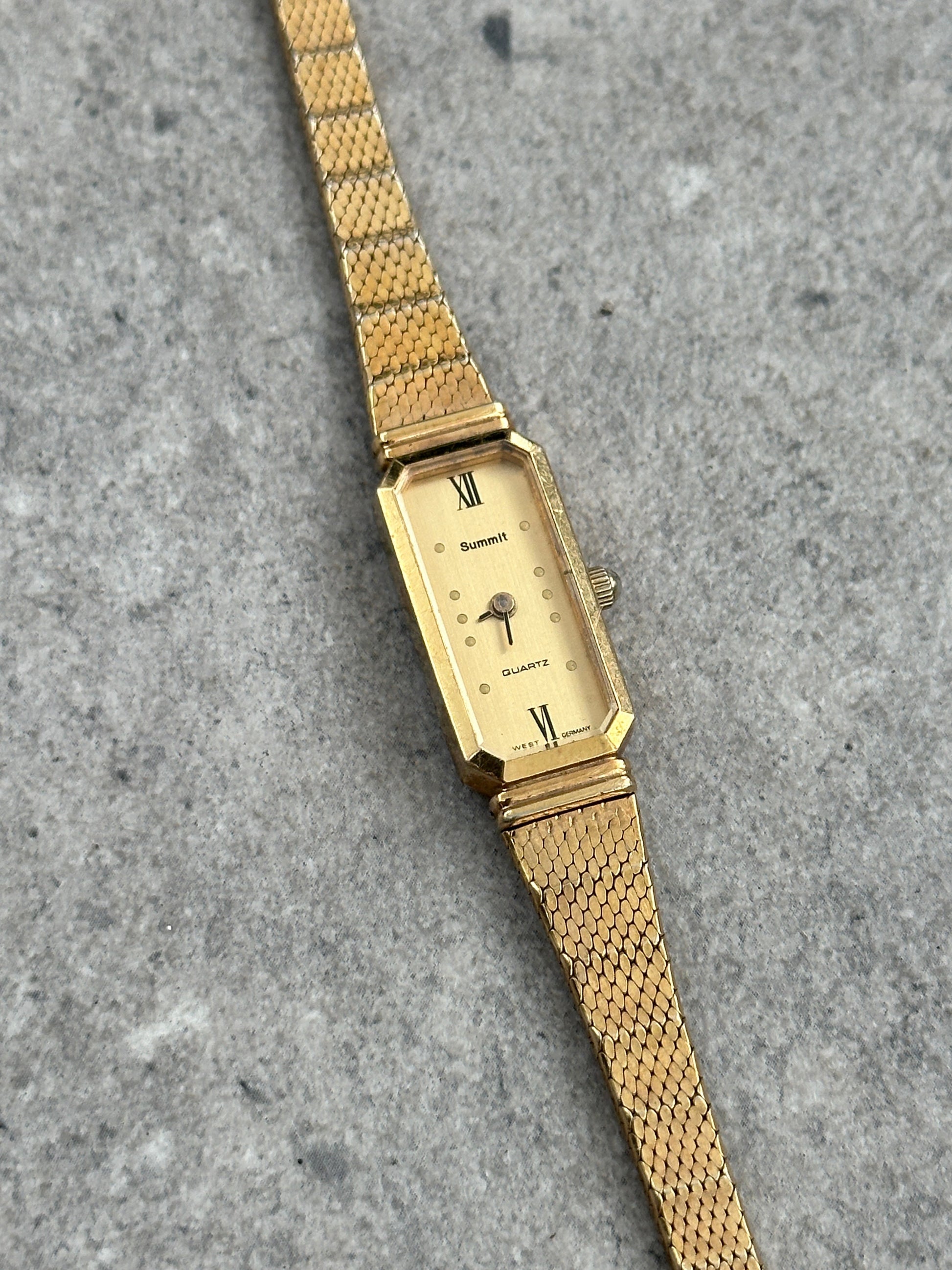 Vintage Summit 1980s Gold Tone Rectangular Watch Watch